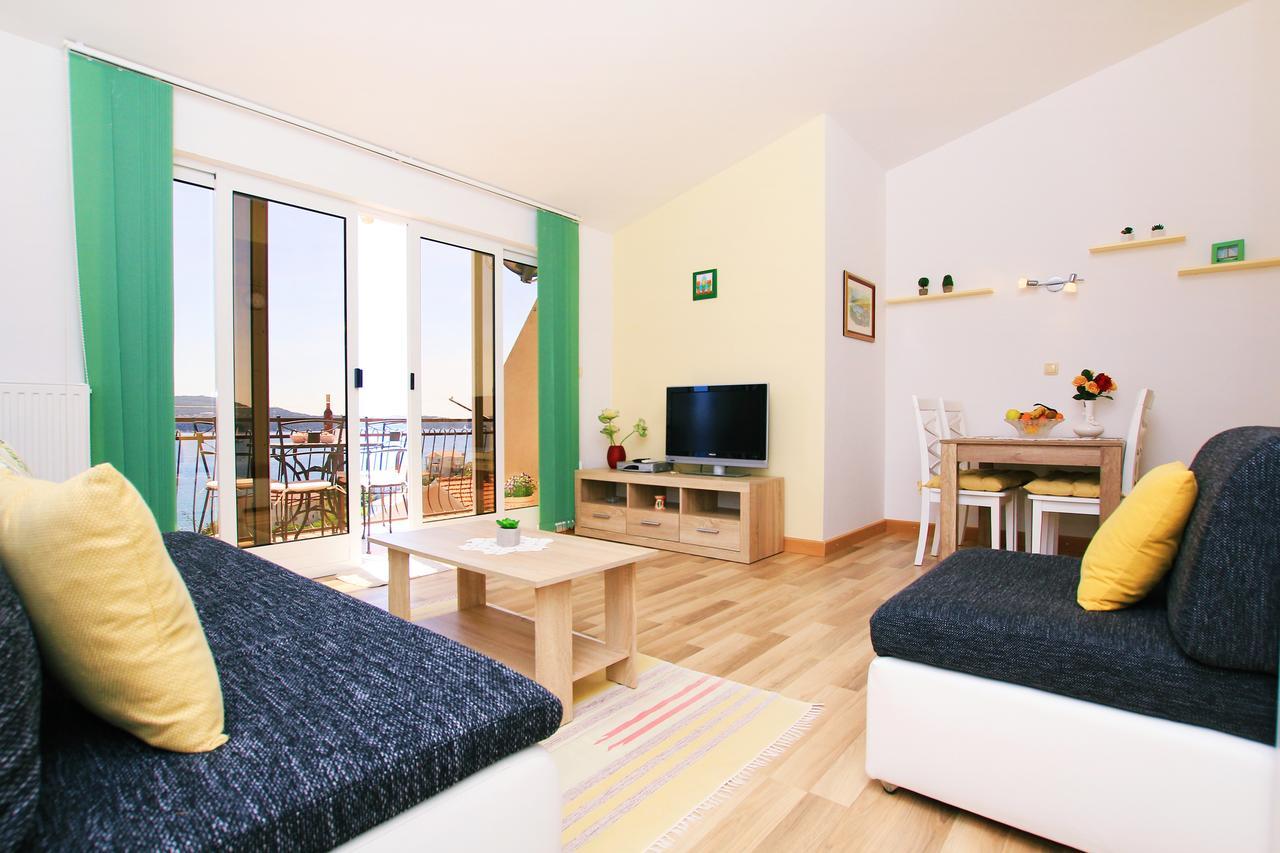 Apartments Tomi & Ivana Трогір Екстер'єр фото